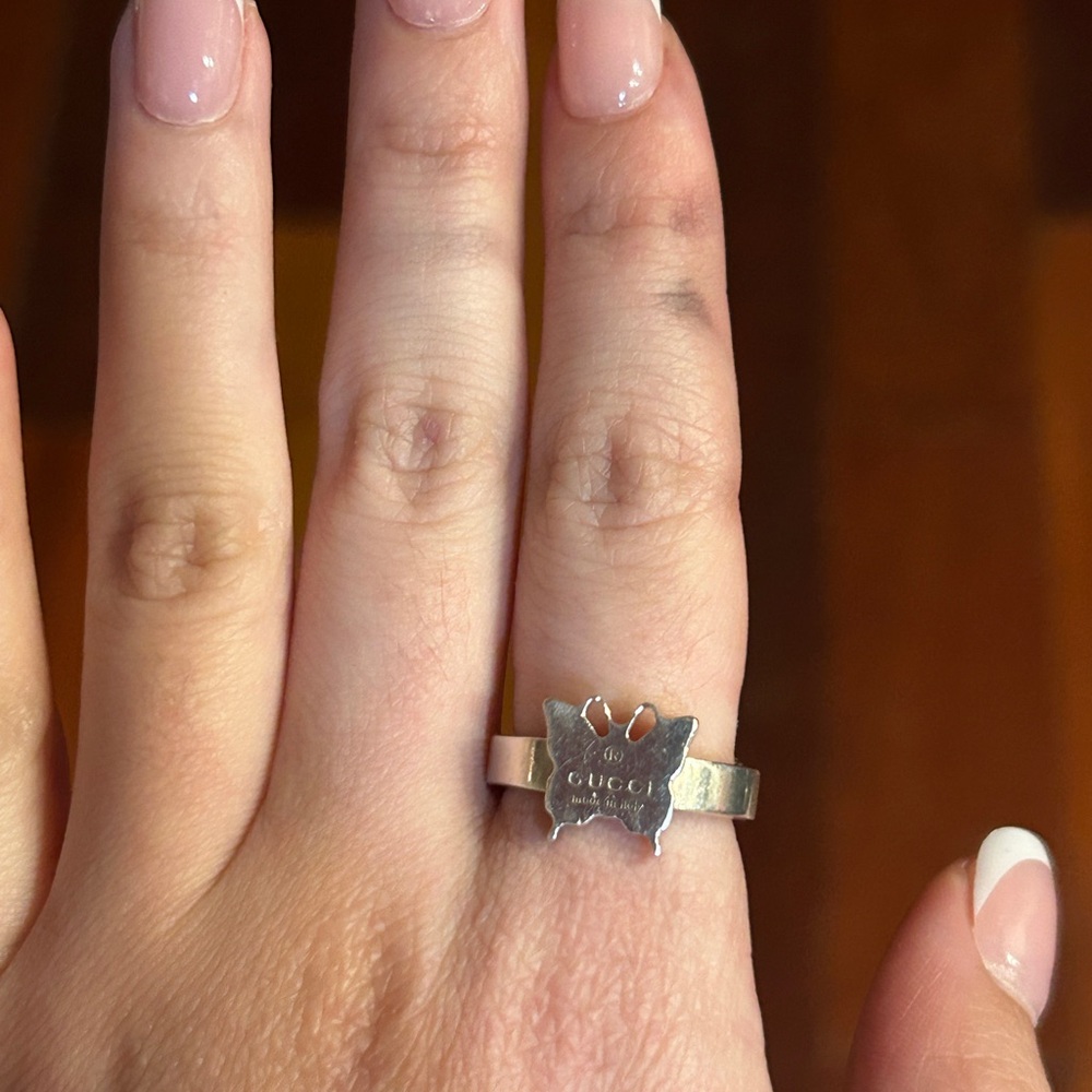 Authentic Gucci butterfly ring - Picture 3 of 4